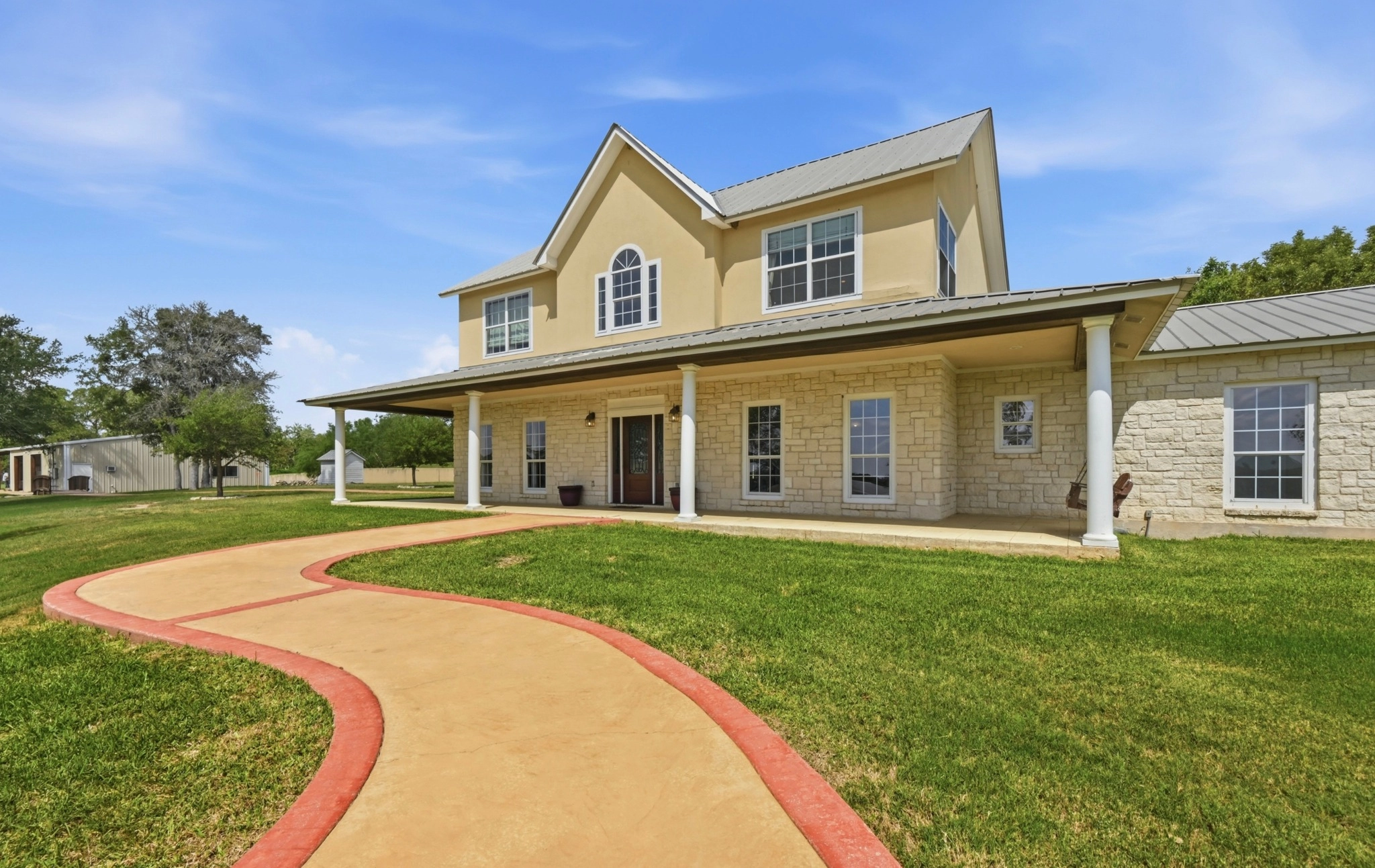 1175 Southern Way, Luling, TX 78648 photo 4