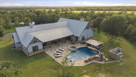 Other - 175 Wilson Rd, Elgin, TX 78621 photo 8 of 13