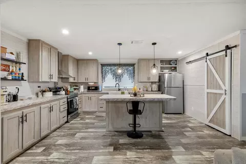 Kitchen - 175 Wilson Rd, Elgin, TX 78621 photo 5 of 5