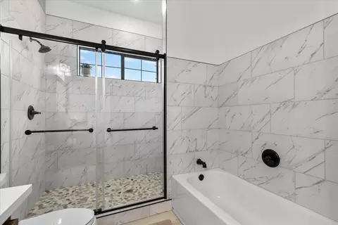 Bath - 175 Wilson Rd, Elgin, TX 78621 photo 7 of 8