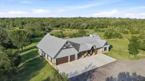 Exterior - 175 Wilson Rd, Elgin, TX 78621 photo 3 of 6