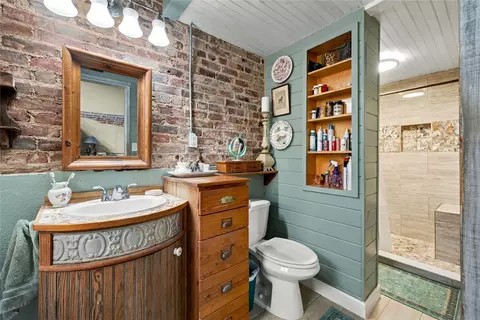 Bath - 137 E Clark St, Bartlett, TX 76511 photo 2 of 2