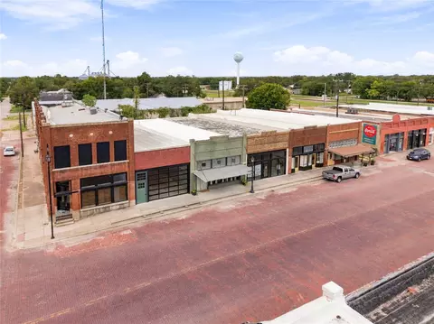 View/Area - 137 E Clark St, Bartlett, TX 76511 photo 1 of 7