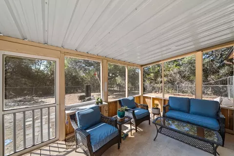 1369 Lakeview Dr, Canyon Lake, TX 78133