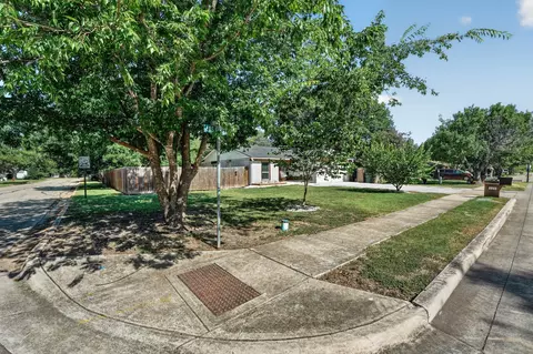 404 Las Cruces St, Buda, TX 78610 photo 19