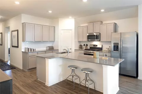 235 Keefer, Kyle, TX 78640 photo 6