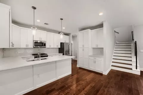 1126 Lott Ave #B, Austin, TX 78721