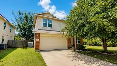 121 Wegstrom St, Hutto, TX 78634