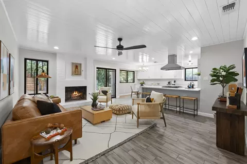 7906 Wycombe Dr, Austin, TX 78749