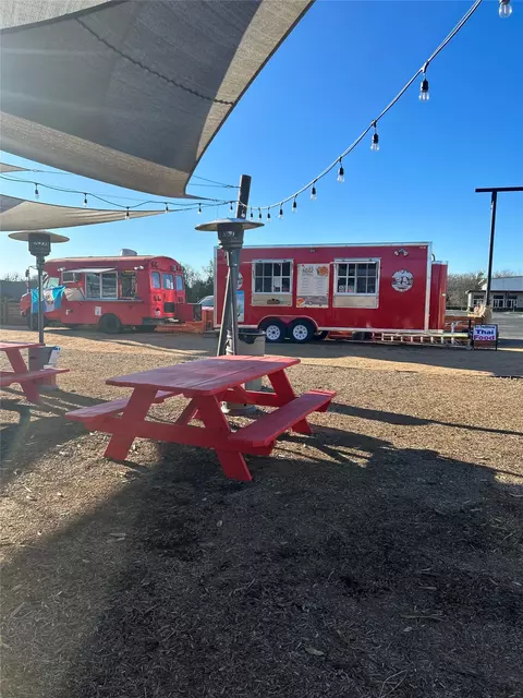 Exterior - 417 Anacua Loop #6, Manchaca, TX 78652 photo 8 of 8