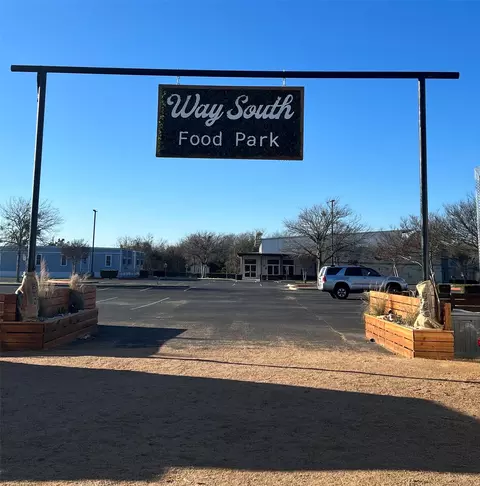 Exterior - 417 Anacua Loop #6, Manchaca, TX 78652 photo 7 of 8