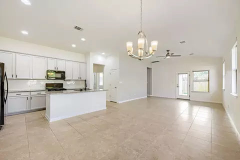 Living - 417 Anacua Loop #6, Manchaca, TX 78652 photo 1 of 4