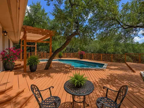 224 Hurst Creek Rd, Lakeway, TX 78734