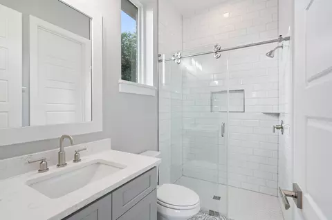Bath - 112 Axis Loop, Georgetown, TX 78628 photo 1 of 9