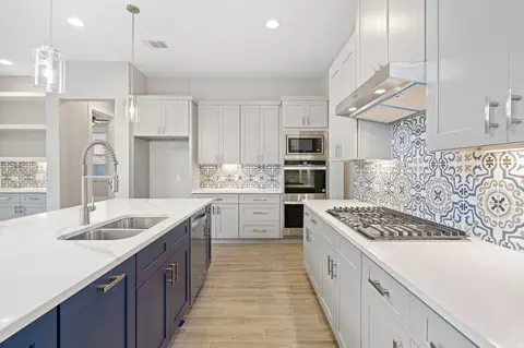 Kitchen - 112 Axis Loop, Georgetown, TX 78628 photo 5 of 8