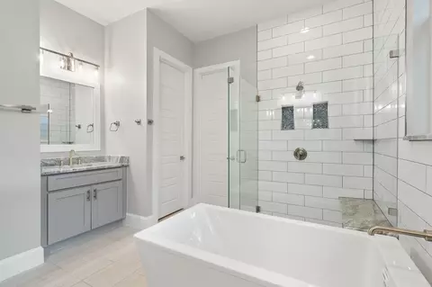 Bath - 112 Axis Loop, Georgetown, TX 78628 photo 6 of 9