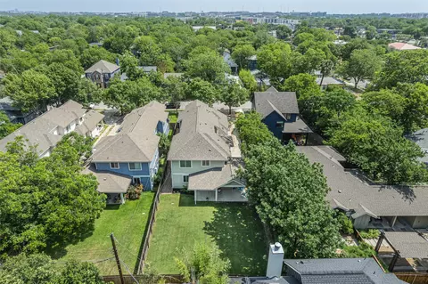 View/Area - 705 E 49th St #A, Austin, TX 78751 photo 1 of 7