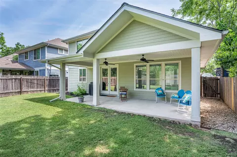 705 E 49th St #A, Austin, TX 78751