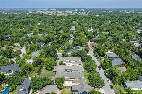 View/Area - 705 E 49th St #A, Austin, TX 78751 photo 7 of 7
