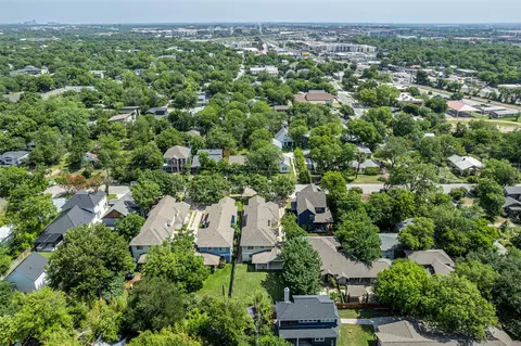 View/Area - 705 E 49th St #A, Austin, TX 78751 photo 5 of 7