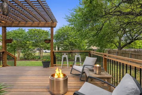 6016 Sabino Dr, Spicewood, TX 78669
