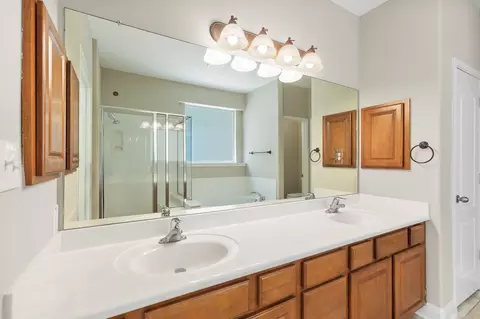 Bath - 230 Skinner, Kyle, TX 78640 photo 1 of 4