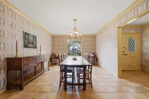 4202 Farhills Dr, Austin, TX 78731