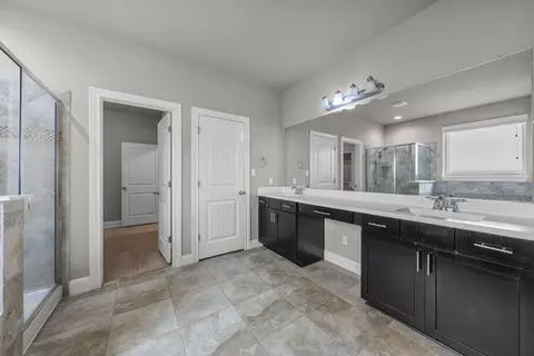 Bath - 4401 Trinity Woods St, Leander, TX 78641 photo 4 of 6