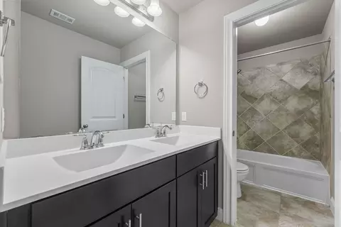 Bath - 4401 Trinity Woods St, Leander, TX 78641 photo 1 of 6