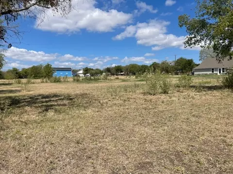 703 4th St, Bruceville Eddy, TX 76524 photo 5