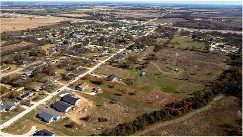 703 4th St, Bruceville Eddy, TX 76524 photo 11