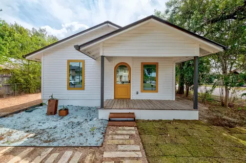 1595 Katy St, New Braunfels, TX 78130