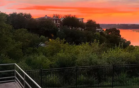 26310 Countryside Dr, Spicewood, TX 78669