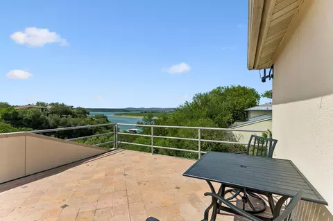 26310 Countryside Dr, Spicewood, TX 78669
