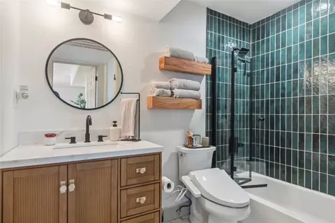 1313 E 52nd St #101, Austin, TX 78723