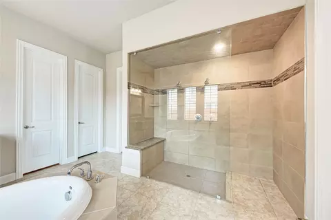 Bath - 709 Critty Ln, Leander, TX 78641 photo 3 of 6
