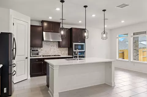 Kitchen - 328 Terrene Trl, Georgetown, TX 78628 photo 2 of 4