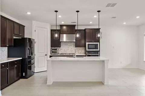 Kitchen - 328 Terrene Trl, Georgetown, TX 78628 photo 4 of 4