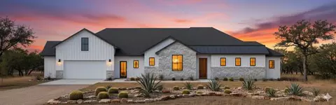 221 Charro Vista Dr, Driftwood, TX 78619