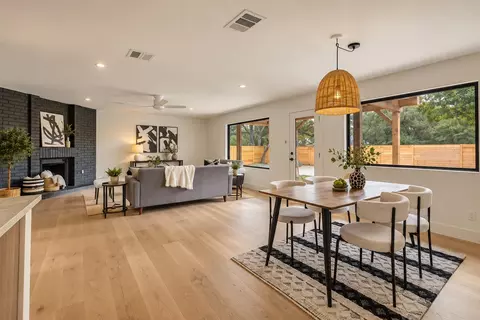 Dining - 3917 Leafield Dr, Austin, TX 78749 photo 1 of 2