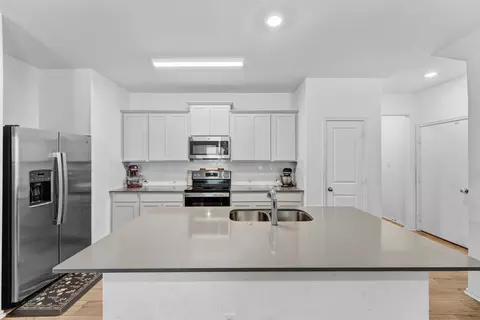 Kitchen - 413 Perfect World Loop, Jarrell, TX 76537 photo 1 of 2