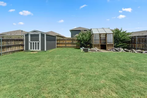 Exterior - 413 Perfect World Loop, Jarrell, TX 76537 photo 9 of 11