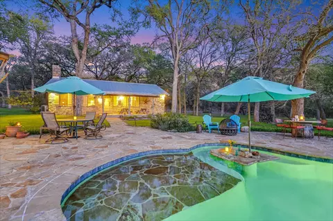 300 Deer Lake Ests, Wimberley, TX 78676
