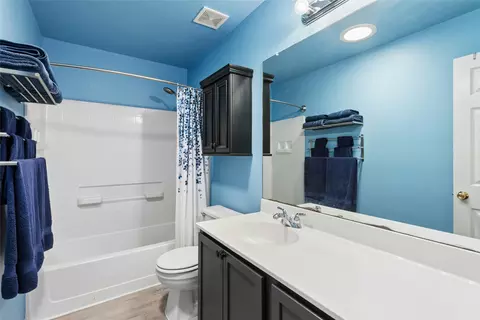 Bath - 2709 Katie Cv, Leander, TX 78641 photo 4 of 4