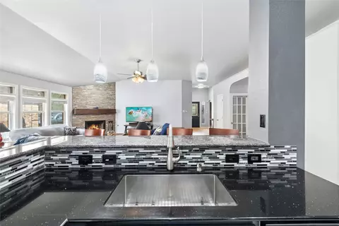 Kitchen - 2709 Katie Cv, Leander, TX 78641 photo 4 of 5