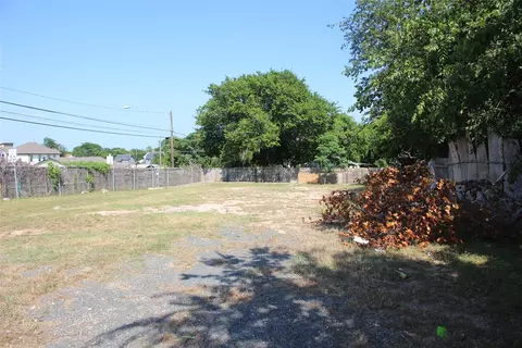 7109 Bennett Ave, Austin, TX 78752 photo 2
