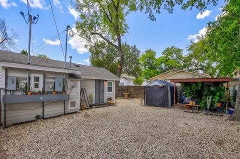 Exterior - 1105 E 3rd St, Austin, TX 78702 photo 4 of 10