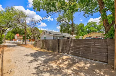 Exterior - 1105 E 3rd St, Austin, TX 78702 photo 9 of 10