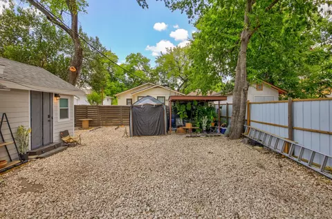 Exterior - 1105 E 3rd St, Austin, TX 78702 photo 5 of 10