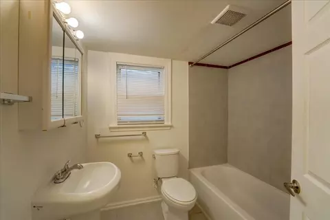 Bath - 1105 E 3rd St, Austin, TX 78702 photo 1 of 4